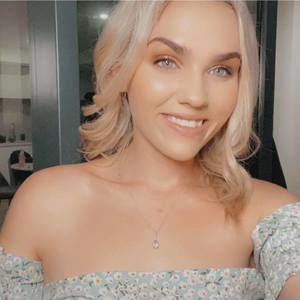 Meet your Posher, Tenisha